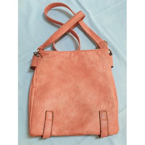 641 - 5 x Handbags in a Variety of Styles and Colours (A/F)