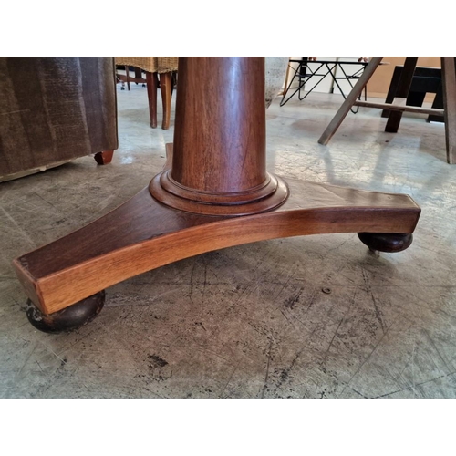 702 - Antique / Victorian Mahogany Tilt Top Table over Pedestal Leg with Bun Feet, (Approx. Ø: 112cm)