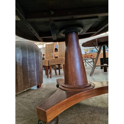 702 - Antique / Victorian Mahogany Tilt Top Table over Pedestal Leg with Bun Feet, (Approx. Ø: 112cm)