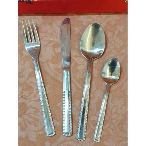 242 - 32 - Piece 18/8 Stainless Steel Cutlery Set Made in China  with Chinse Floral Pattern