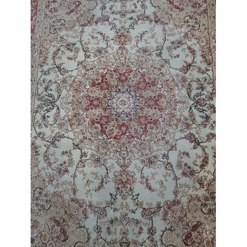 247 - 100% Polyester Carpet with Beige Background and Brown / Red Patterning (240 x 170cm)