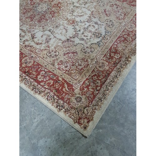 247 - 100% Polyester Carpet with Beige Background and Brown / Red Patterning (240 x 170cm)