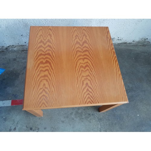 462 - Square Table (60 x 60 x 46cm)