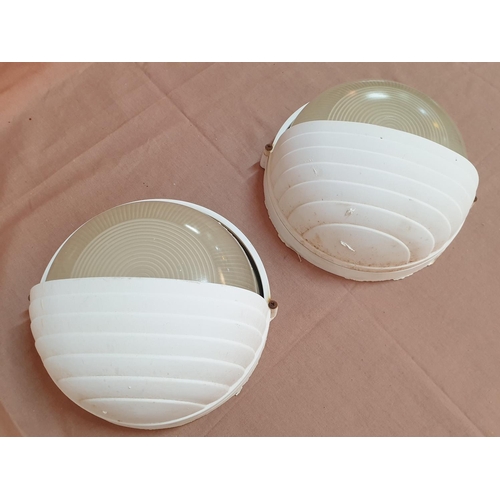 439 - Pair of White Round Plastic Wall Lights (Un-Tested)