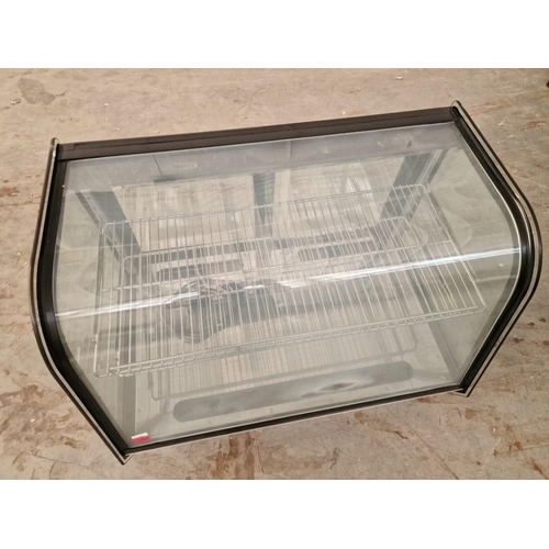 197 - 'Beckers' Refrigerated Table Top Display / Showcase  (Model: VRN160), with Curved Glass Frontage, 2-... 