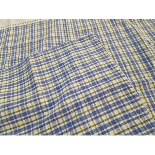 429 - Decorative French Linen Table Cloth, (Approx. 85 x 85cm)