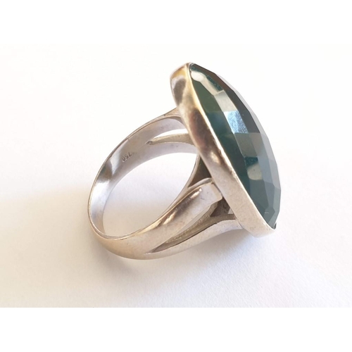 111 - 18ct White Gold Ring with Large Oval Shape Green Stone, Total Weight 19g, Size W