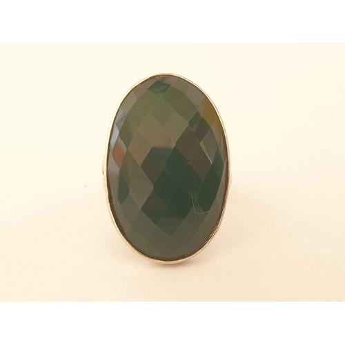 111 - 18ct White Gold Ring with Large Oval Shape Green Stone, Total Weight 19g, Size W