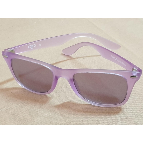 343 - 2 x Pair of Lady'ss Sunglasses; 