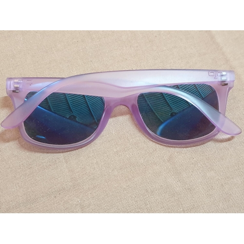 343 - 2 x Pair of Lady'ss Sunglasses; 