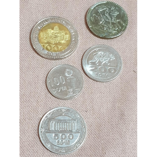 474 - Small Collection of Coins and Bank Notes from Around The World