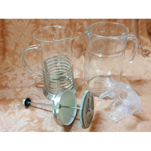 521 - Box of Assorted Kitchen Items; Cafetiere, Wooden Water Jug with Lid Large Stainless Stee Sieve/Fruit... 