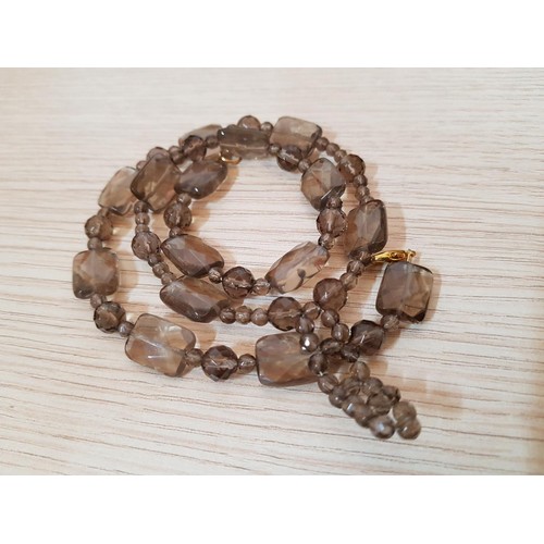 526 - Various Hand Made Necklaces in Different Colours, Sizes, Stones and Other Beads (L:60cm, L:52cm, L:4... 