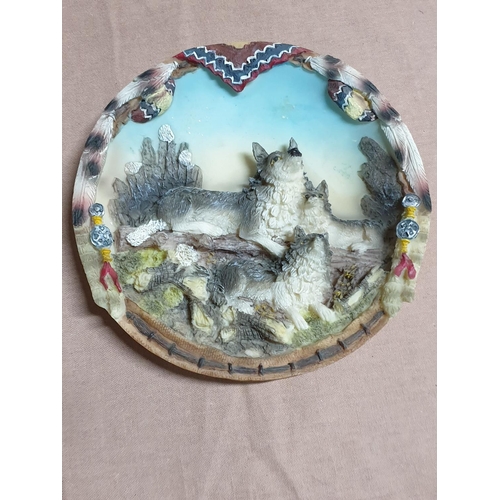 548 - Wolves and Dolphins Collection of 3D Decorative Plaques with Animal Scene (Round; Ø20cm, Ø16.5cm, Ø2... 