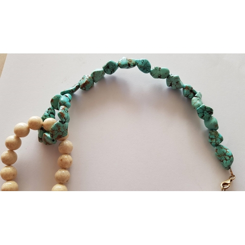 555 - Natural Stone Boohoo Style Necklace (L:44.5cm)