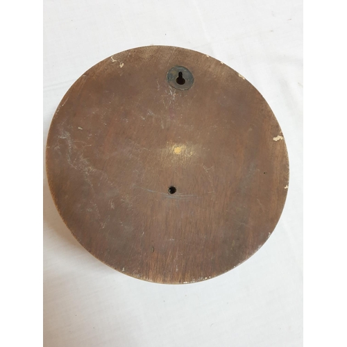 115 - Vintage Wooden Round Wall Precision Barometer Made in England (Ø18cm)