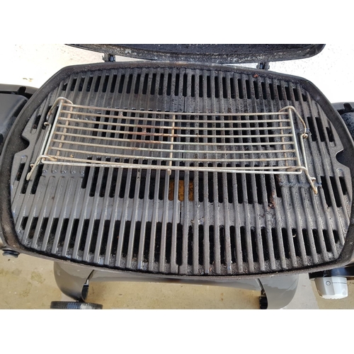 66 - Weber Q3200 BBW Family Gas BBQ