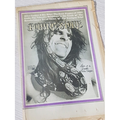 253 - 1 x Set of Alice Cooper, 1 x Rolling Stone No105 March 1972; 2Hit Parader, May 1973, 3 x DVD 