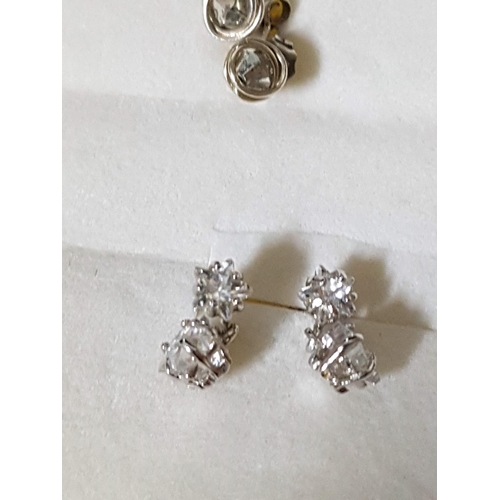 182 - Various Stylish Silver Earrings in Different Style, Sizes, etc Total Weight 6gr (4 x Pair)