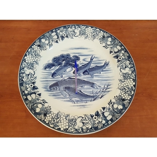 609 - Huge Japanese Round Porcelain Plate - Blue / White Traditional Fish Pattern (Ø46cm)