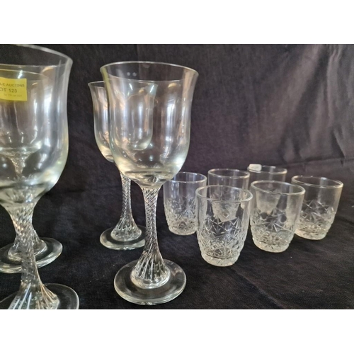 123 - 4 x Wine Glasses with Twisted Stem and Set of 6 x Shot Glasses, (10)