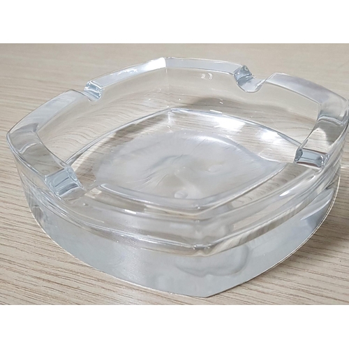 316 - Vintage (Retro) Glass Ashtray with Etched Cat Head Center in Lalique Style (13.5 x 13.5 x 3.5cm)