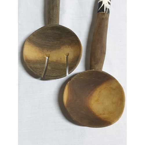 375 - Serving Cutlery Pair of Hand Carved Serving Salad Spoon (Ø9.5cm x L:29.5cm each)