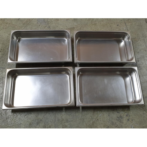 309 - Set of 4 x Stainless Steel Canteens / Tray / Food Storage (32.5cm x 53 x 11cm)