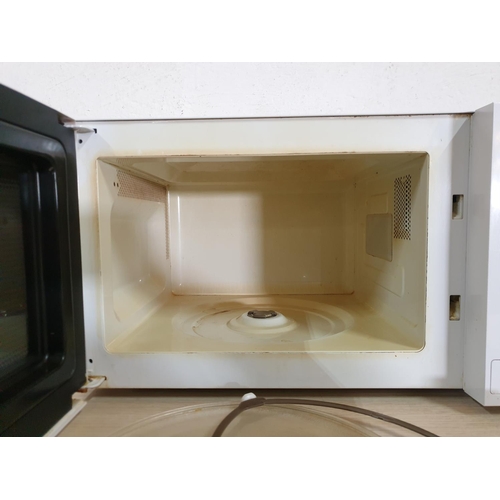 428 - Samsung Microwave Oven, Model: MW711K Un-Tested