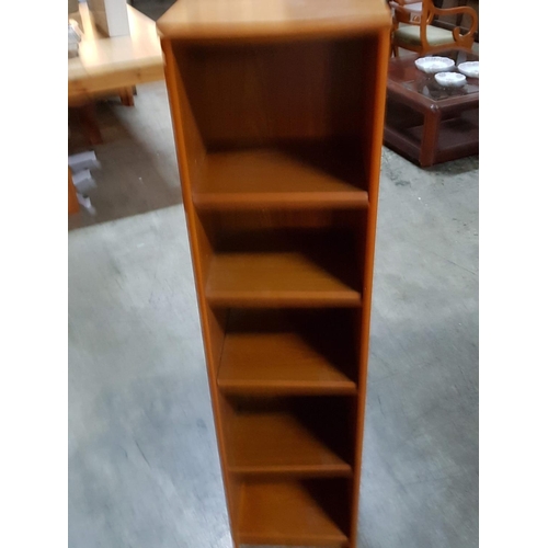 297 - Book Rack / Small 4 - Shelf Unit (27.5 x 33 x 138cm)