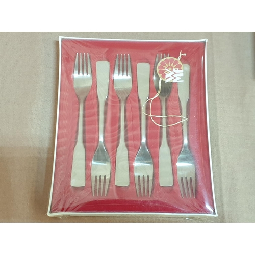 812 - WMF - Vintage (50's - 70's) Cutlery Made in Germany WMF/Johnny - Tapete Classic 70's Cake Forks with... 