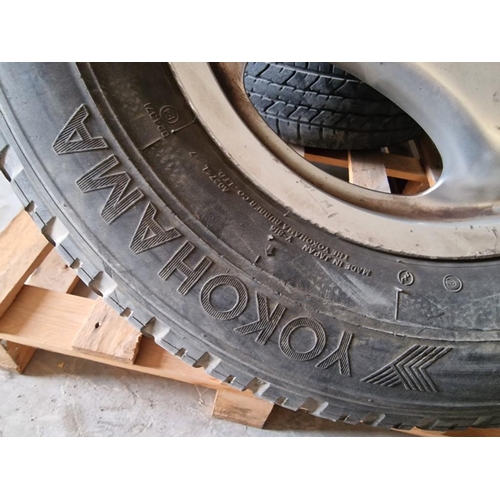 737 - Set of 4 x 16'' Alloy Wheels / Rims and Tyres (245/70 R 16),  From a Land Rover, (a/f), (4)