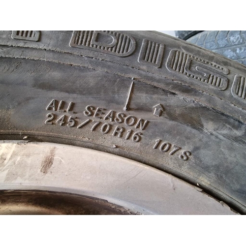 737 - Set of 4 x 16'' Alloy Wheels / Rims and Tyres (245/70 R 16),  From a Land Rover, (a/f), (4)