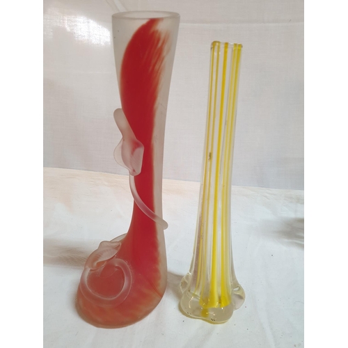 519 - Various Coloured Glass Home Decor; 5 x Different Vases and Bowl in Leaf Bowl / Dish (6pcs)