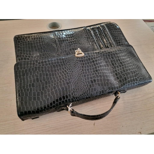 498 - Retro Glossy Black Briefcase (A/F)