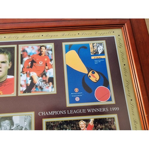 542 - Framed Manchester United Limited Edition Commemorative Print, (Approx. 82 x 56cm)