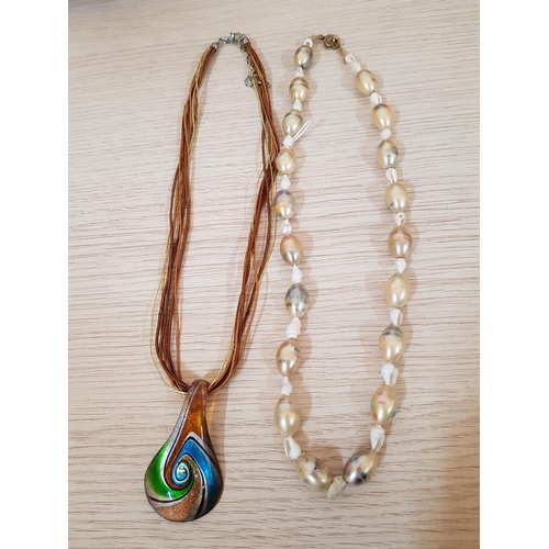 561 - 8 x Hand Made Stylish Necklaces in Different Style, Size, Beads etc