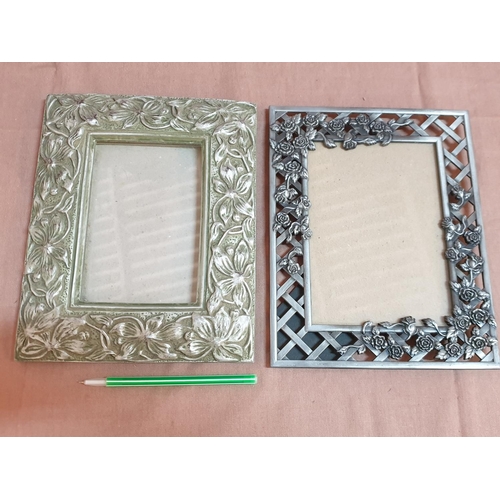 574 - 2 x Ornate Photo Frames (19 x 24cm each)