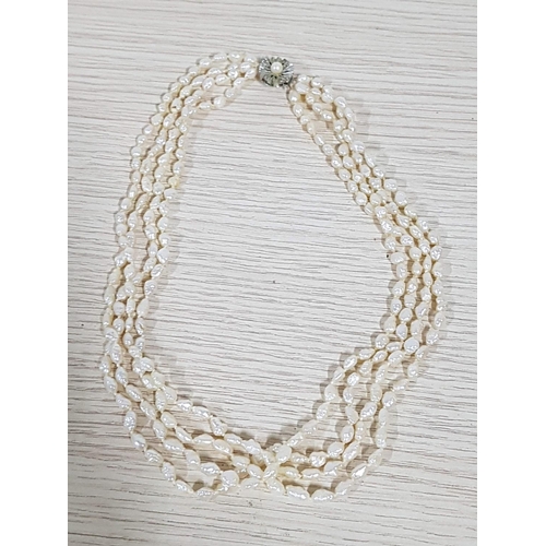 386 - 4 - Strand of Vintage Pearls Necklace with .835 Silver Clasp (L:43cm)