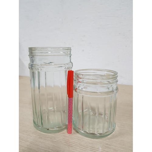 420 - Collection of 8 x Retro Glass Jar / Storage (6 with Lids), (8pcs)