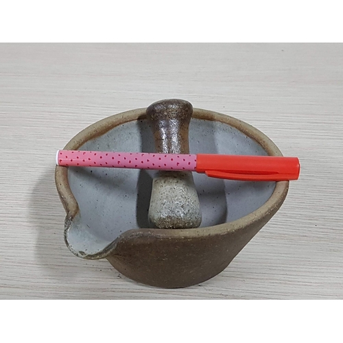 422 - Vintage Style Pestle & Mortar