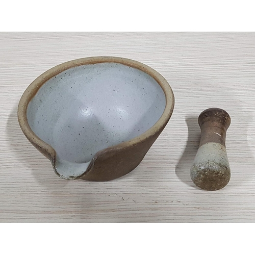 422 - Vintage Style Pestle & Mortar