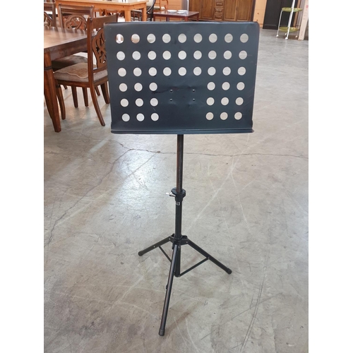 476 - Metal Music Stand with Adjustable Height