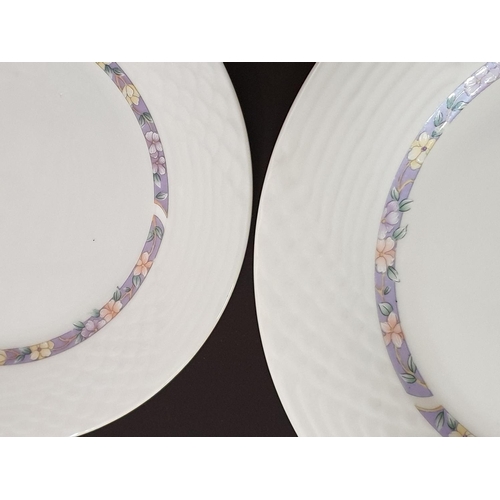 518 - Lyns Fine China Opal Pattern Dinner Service