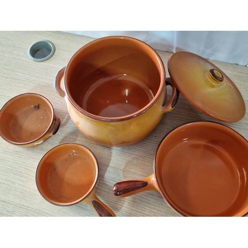 154 - Country Style Terracotta Cooking Pots in Different Size and Style