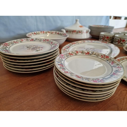 287 - Collection of Decorative Festive Tableware Stamped 'Pirillos Bakeries, Made in China', Qty of Dinner... 