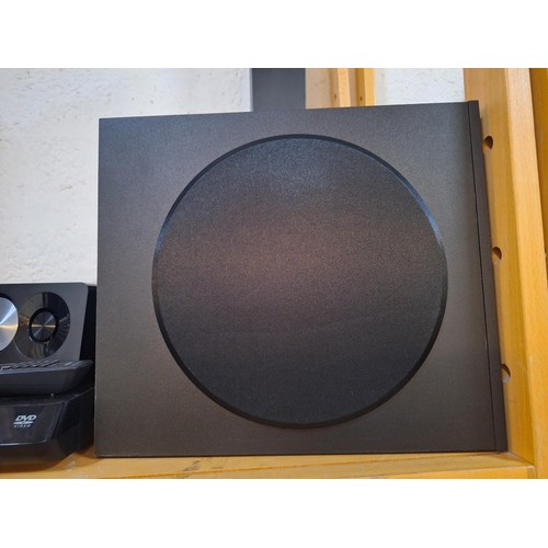 731 - Philips 5.1 Home Theatre HTS5543 Double Bass Sound DVD