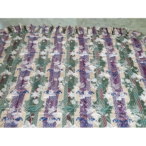 257 - Retro Patchwork Style Bed Cover
( 250 x 190 cm )