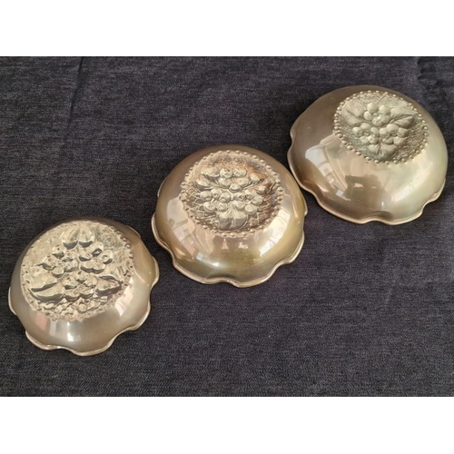 128B - Graduating Set of 3 x Cypriot Silver (.830) Fluted 3-Footed Dishes, with Relief Floral Pattern Base,... 