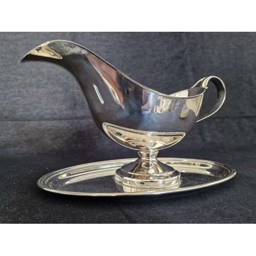 103 - High Quality Silver Plated Gravy / Sauce Boat on Fixed Oval Saucer, * Look Immaculate / Unused Condi... 